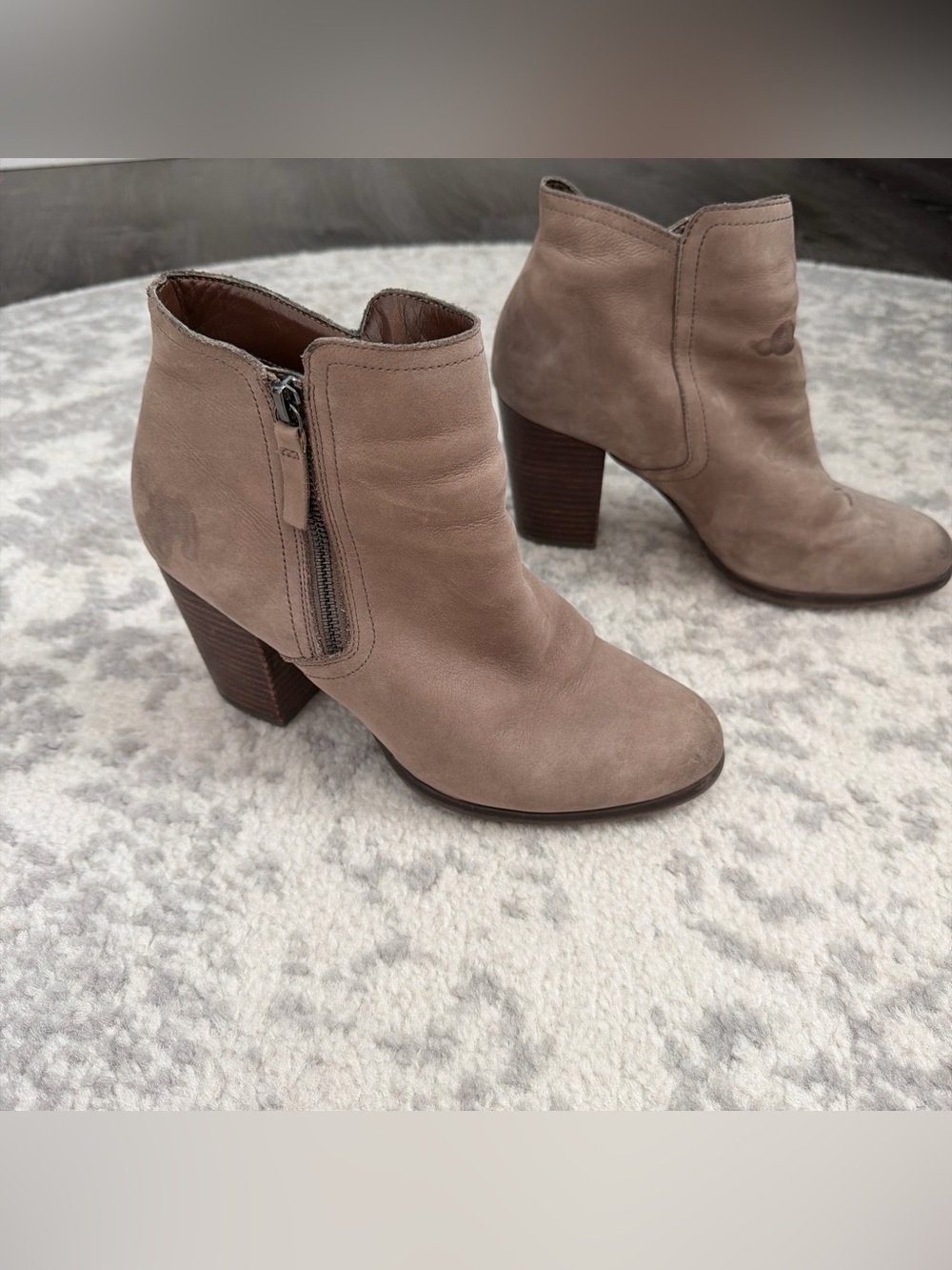 ALDO Taupe Suede Ankle Booties Sz 9